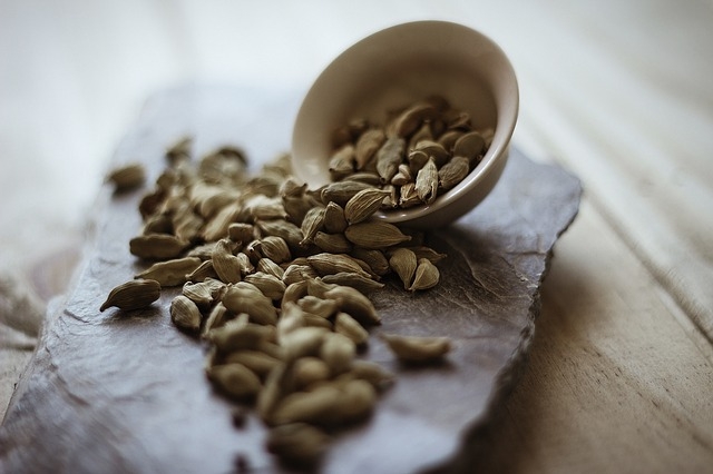 Kardamom (Elettaria cardamomum) – die Königin der Gewürze